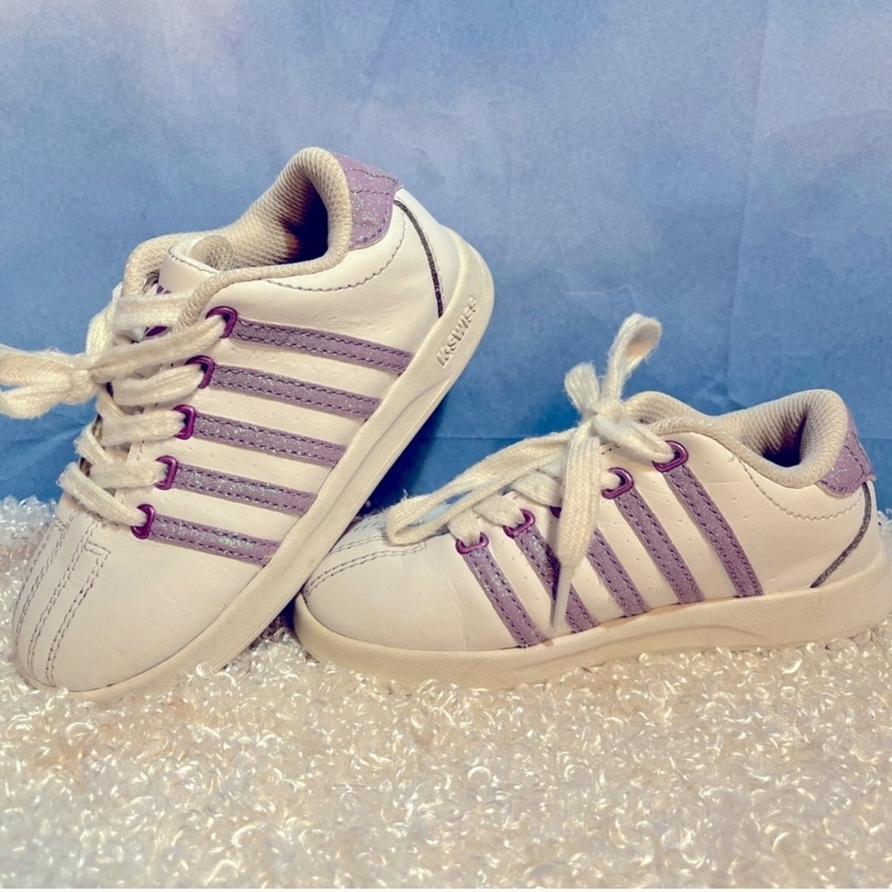 Cream and Purple Low-Top Athletic Shoes with Stripes
